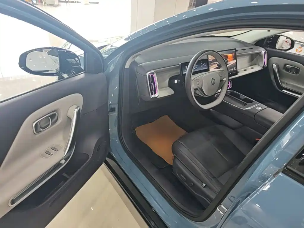 Leapmotor Leapmotor B01 — миниатюра 16