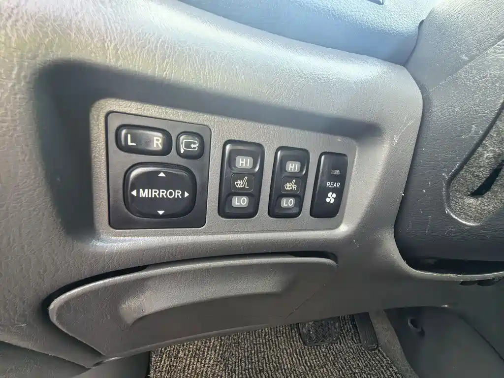 Toyota Previa — миниатюра 17