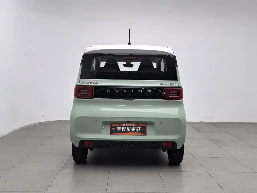 Wuling MINIEV — миниатюра 4