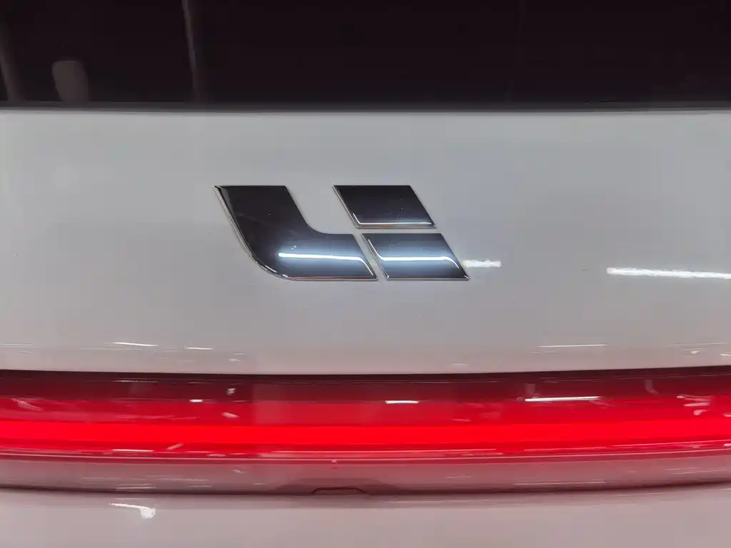 Li Auto Li L7 — миниатюра 16