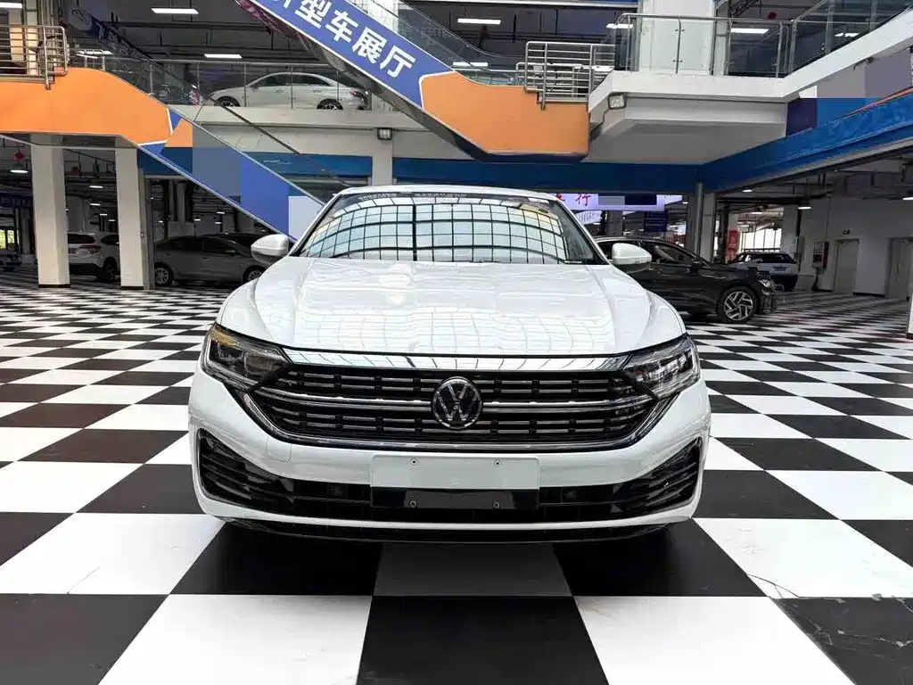 Volkswagen Sagitar — миниатюра 2