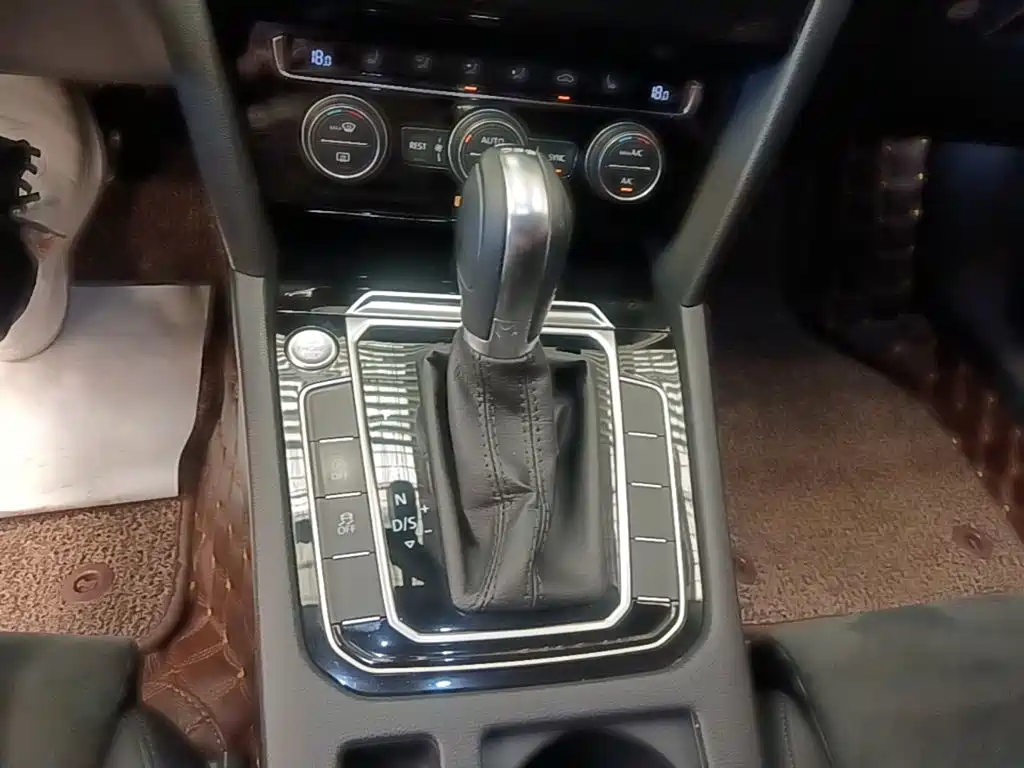 Volkswagen Magotan — миниатюра 14