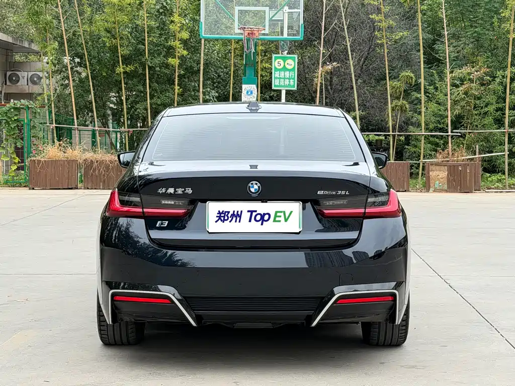 BMW i3 — миниатюра 9