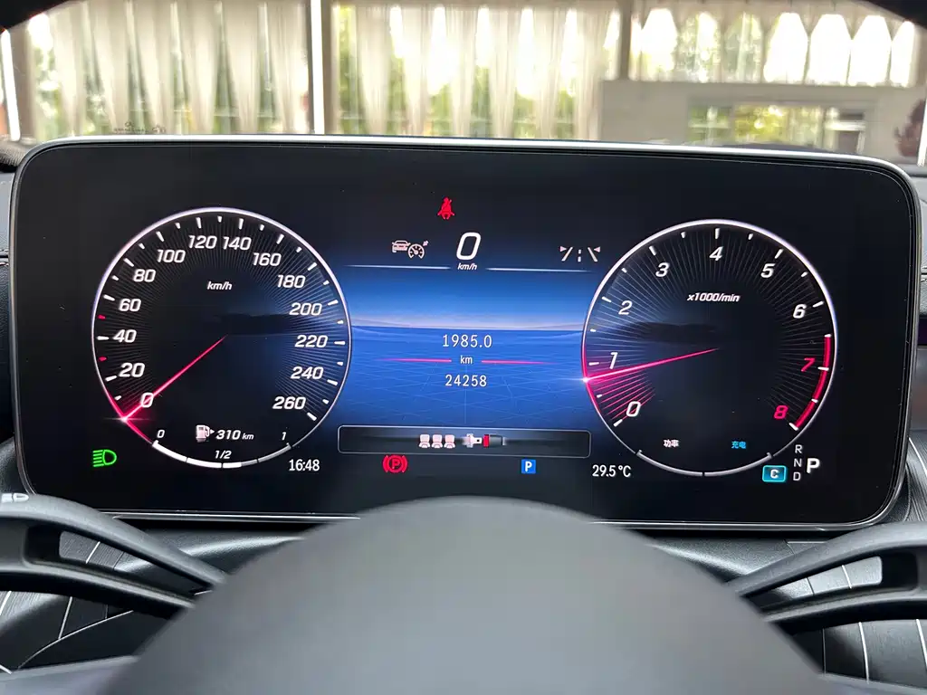 Mercedes-Benz C-Class — миниатюра 21