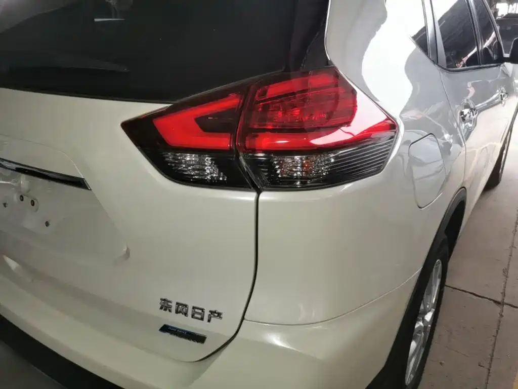 Nissan X-Trail — миниатюра 8