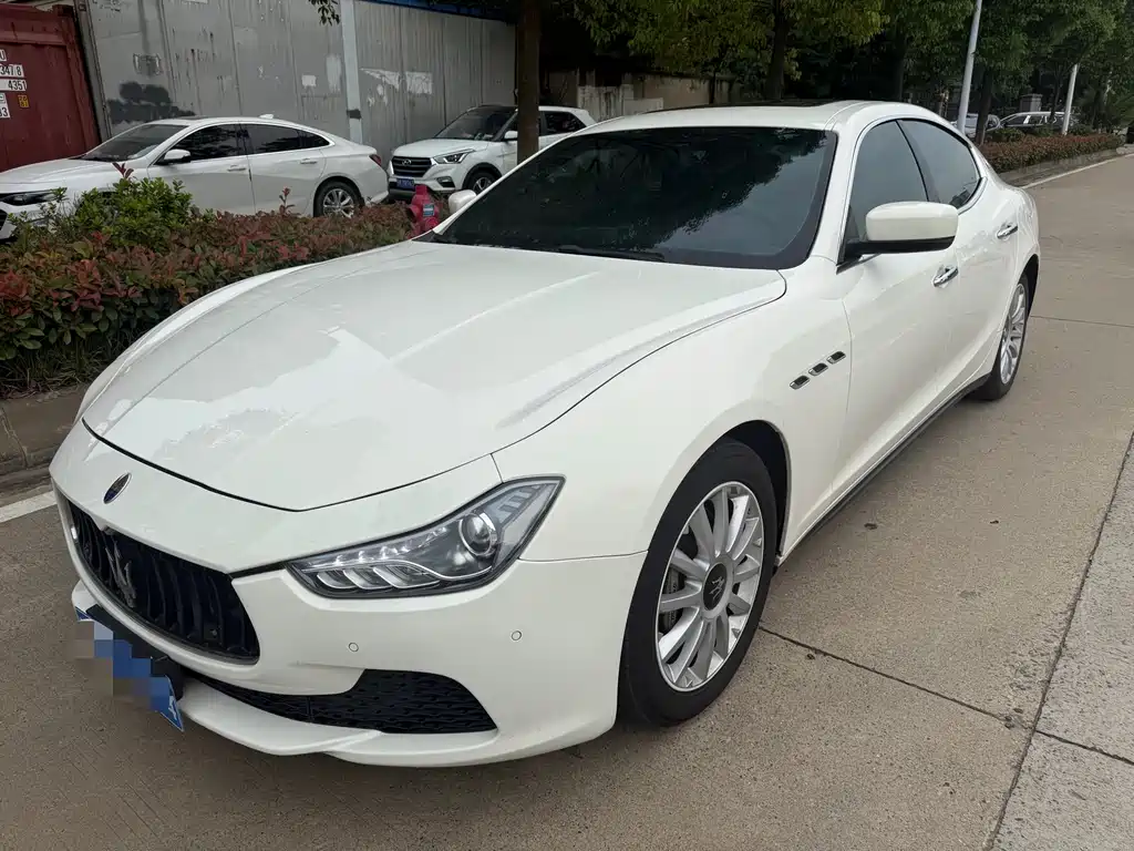 Купить Maserati Ghibli