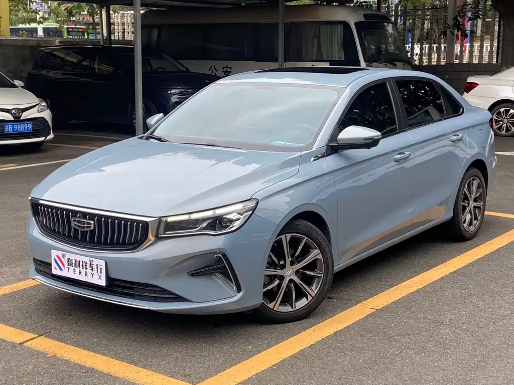 Geely Emgrand 2023