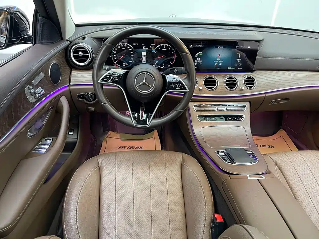 Mercedes-Benz E-Class — миниатюра 24