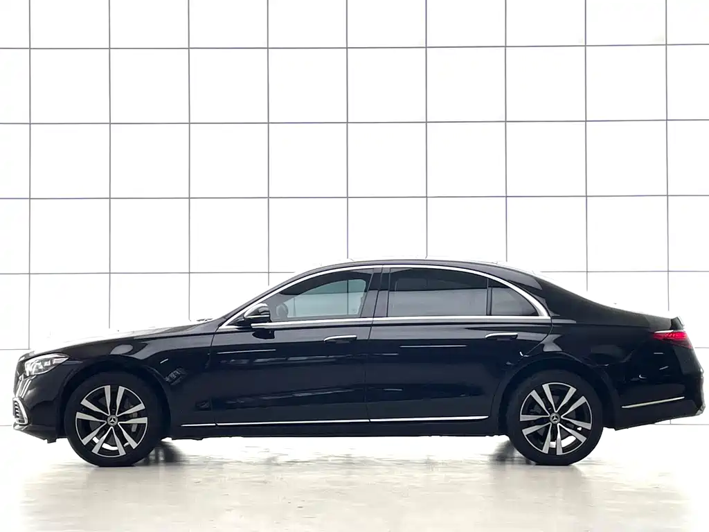 Mercedes-Benz S-Class — миниатюра 7