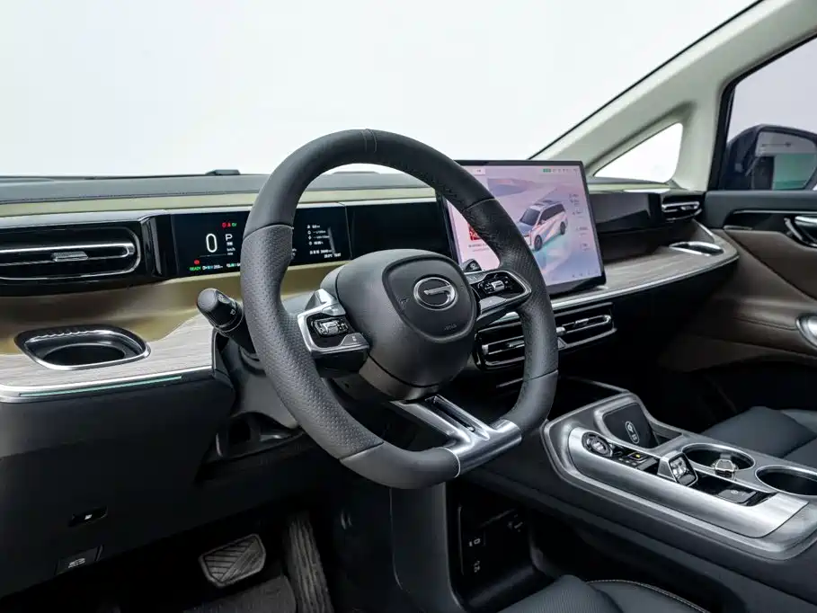 GAC Motor 传祺E8 PHEV — миниатюра 21