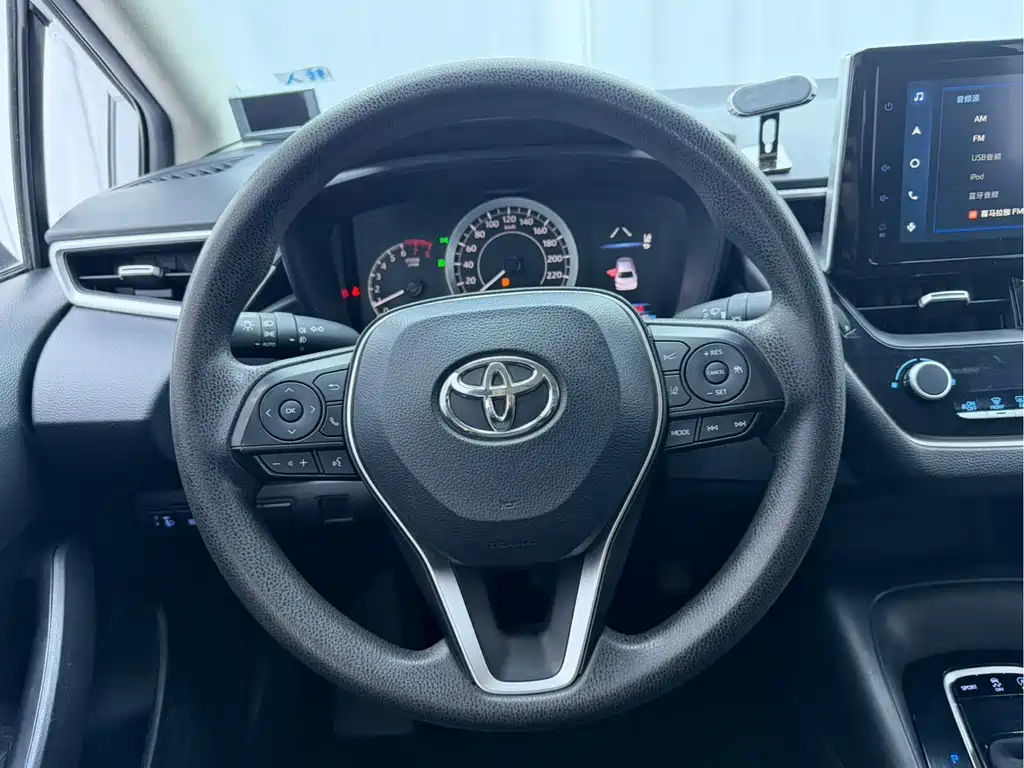Toyota Corolla — миниатюра 12