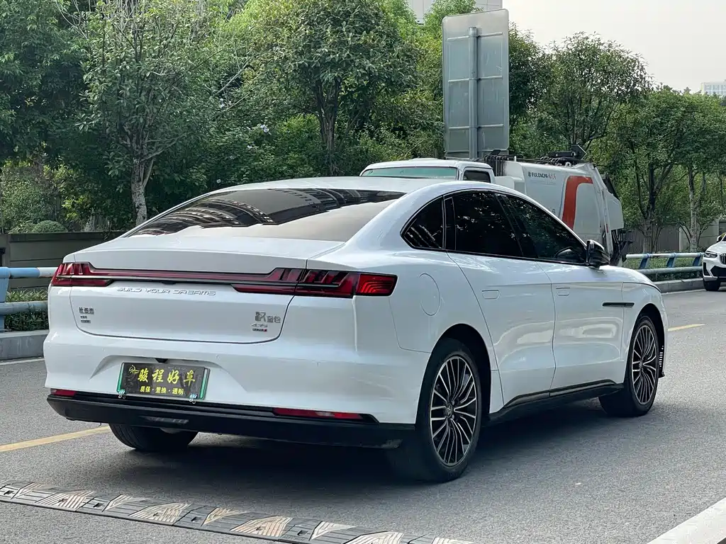 BYD Han — миниатюра 7