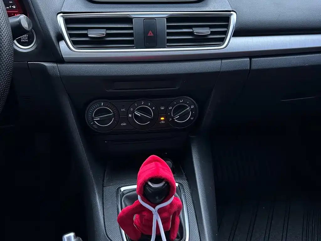 Mazda 3 Axela — миниатюра 16