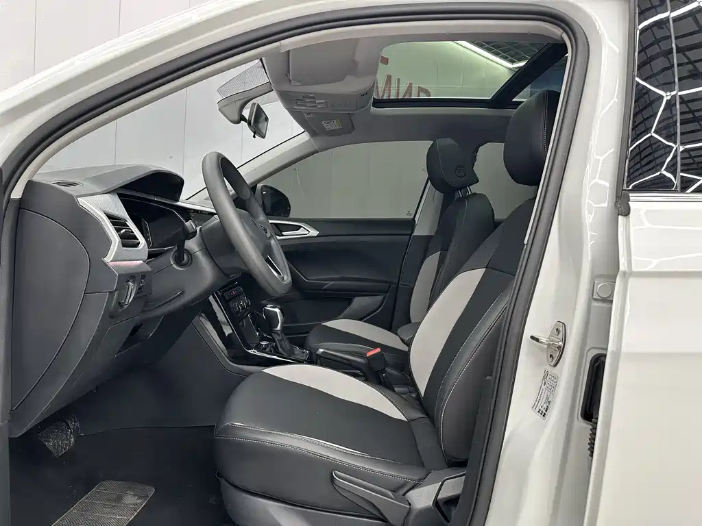 VOLKSWAGEN EXPLORING THE SHADOW