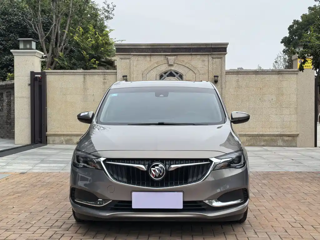 Buick GL6