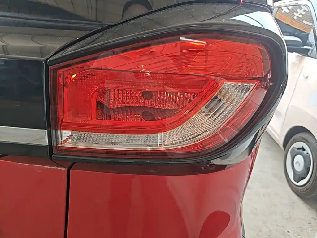 Baojun E100 — миниатюра 8