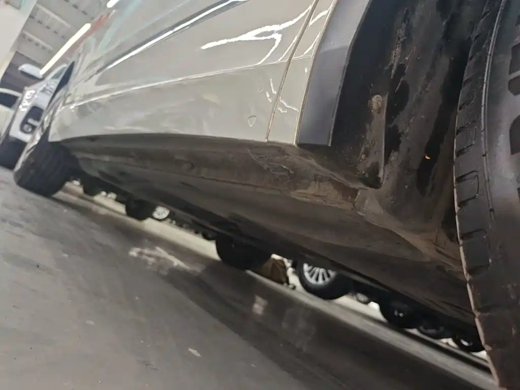 Volkswagen Tiguan L PHEV — миниатюра 19