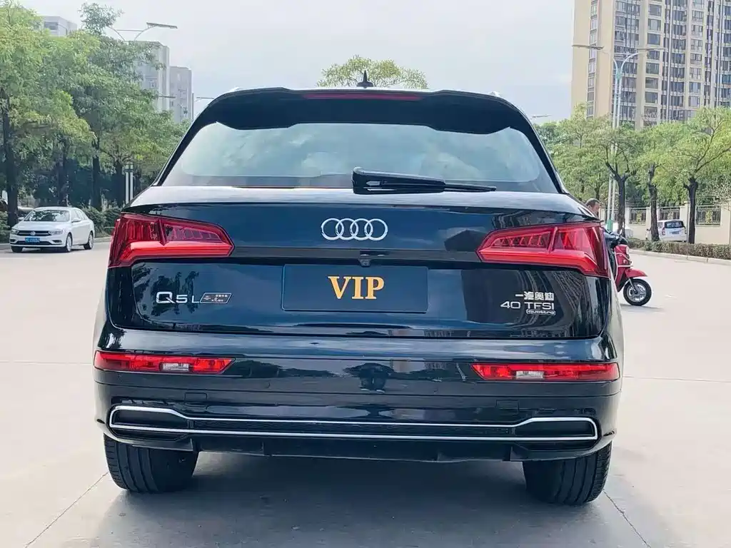 Audi Q5L — миниатюра 9