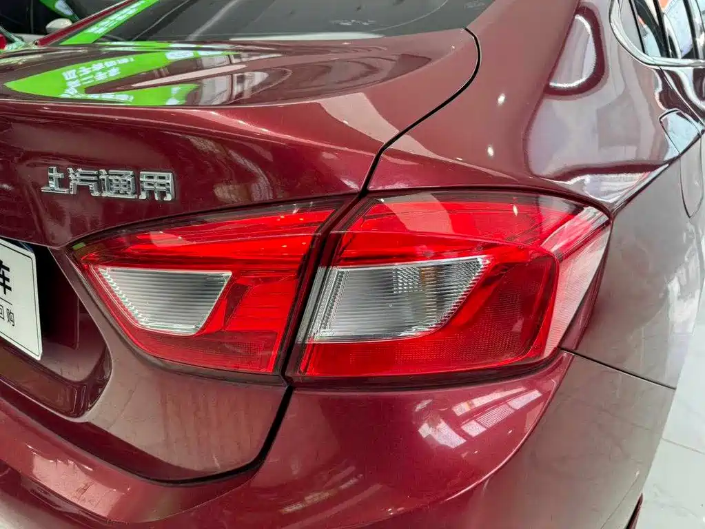 Chevrolet Cruze — миниатюра 25