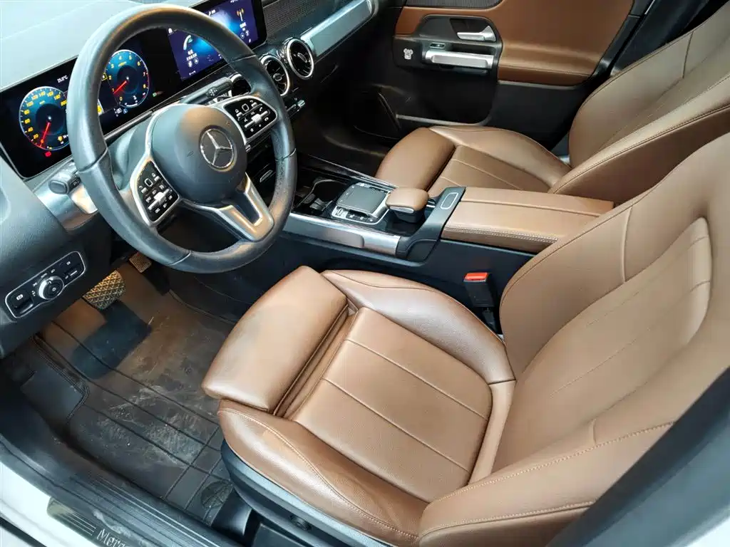 Mercedes-Benz GLB — миниатюра 9