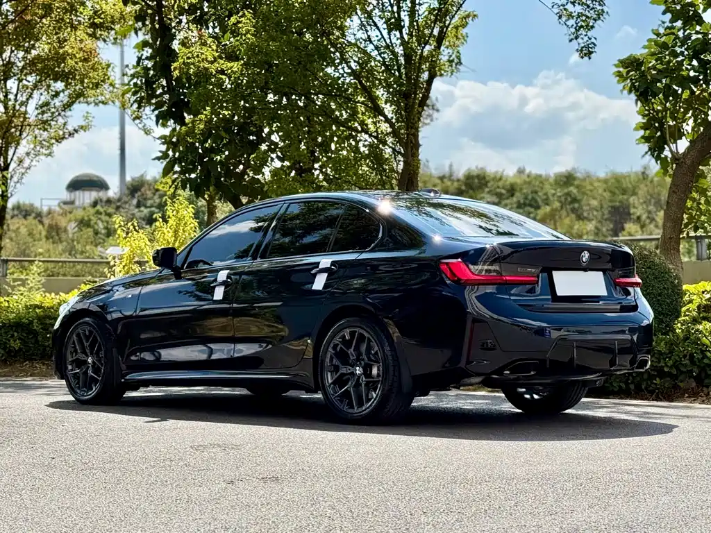 BMW 3 Series — миниатюра 7