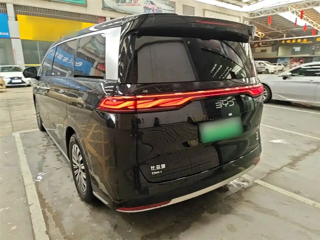 BYD Xia 2025 DM-i 1.5T 180km