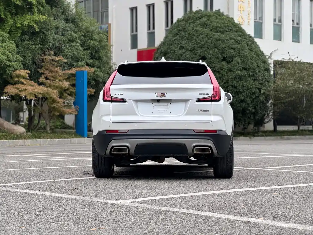 Cadillac XT4 — миниатюра 6