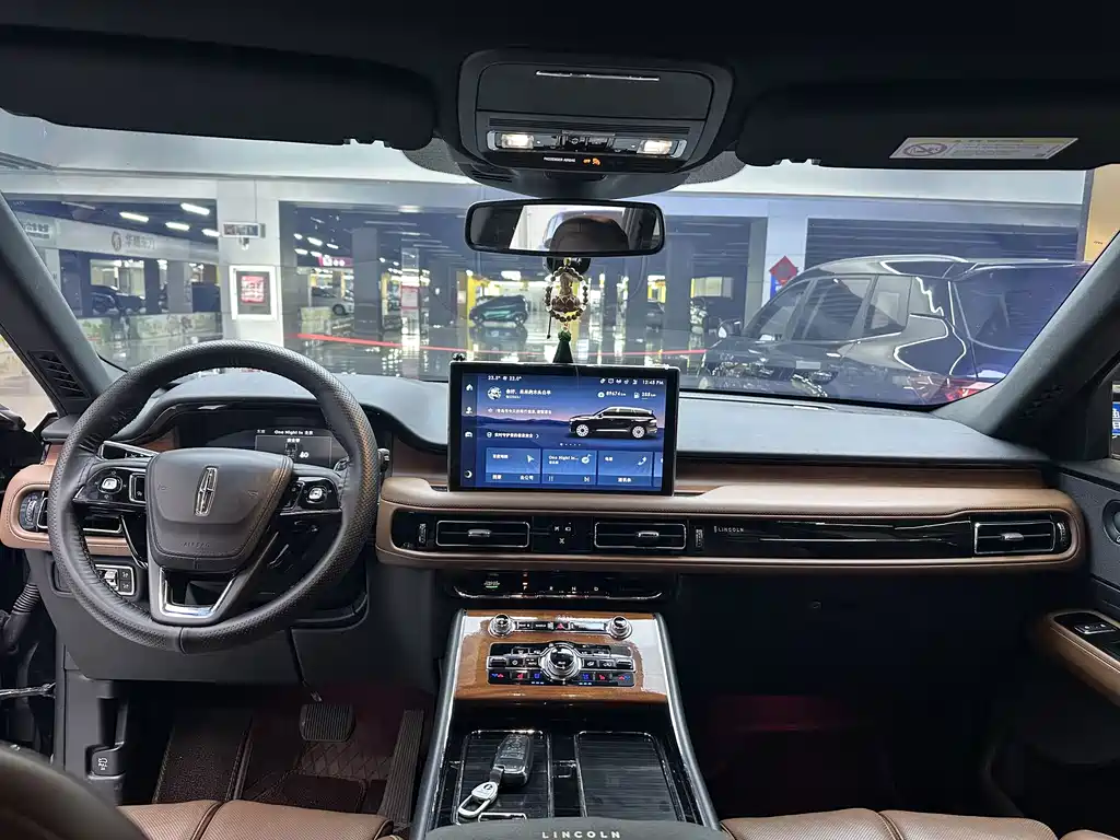 Lincoln Aviator — миниатюра 17