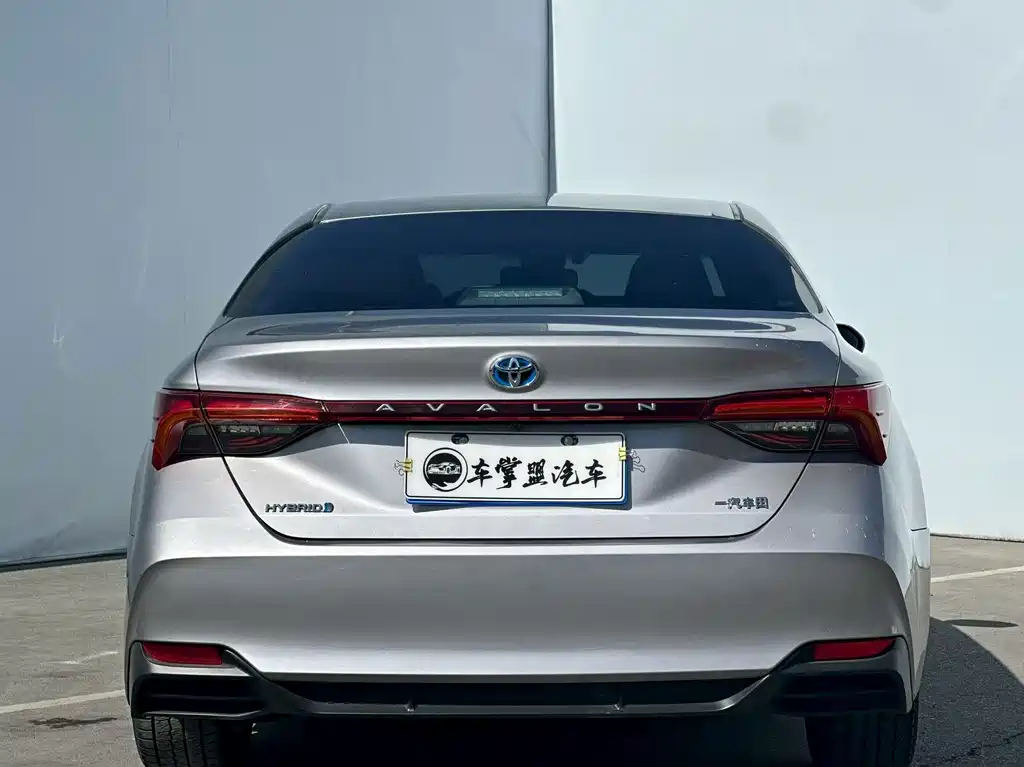 Toyota Avalon — миниатюра 8