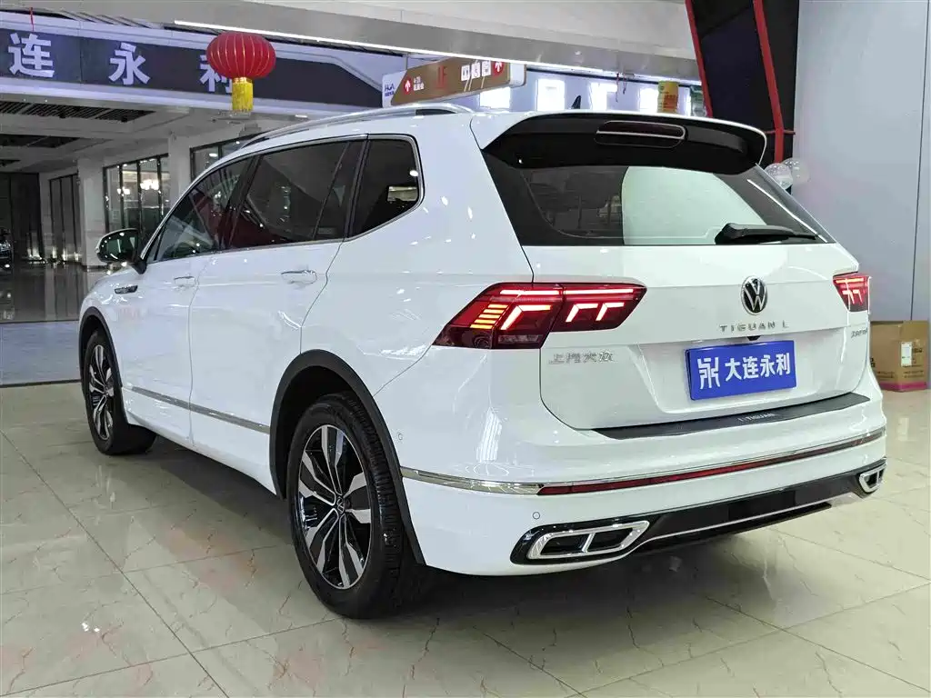 Volkswagen Tiguan L — миниатюра 18