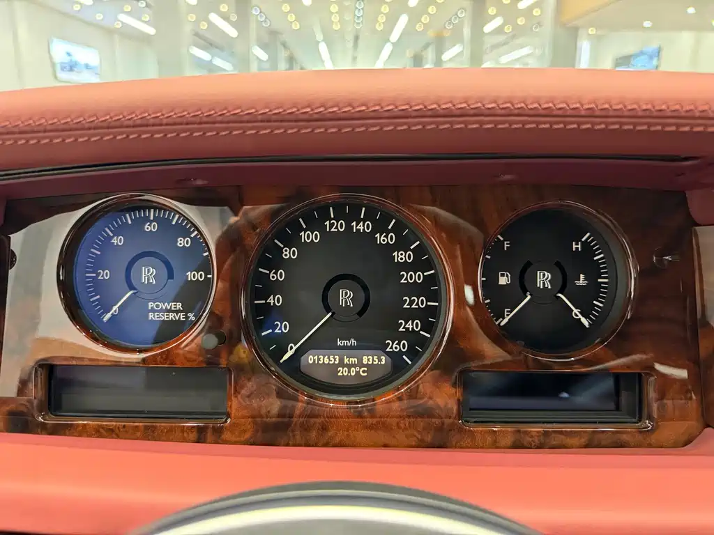 Rolls-Royce Phantom — миниатюра 21