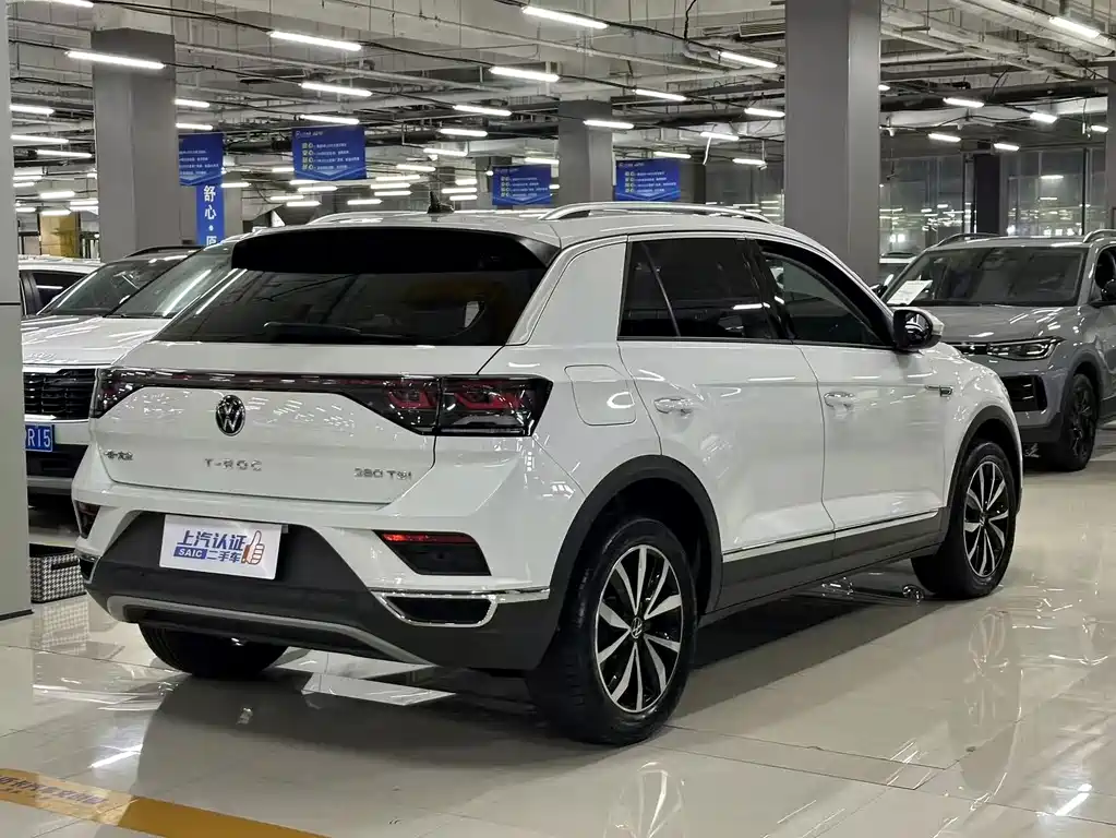 Volkswagen T-Roc — миниатюра 10