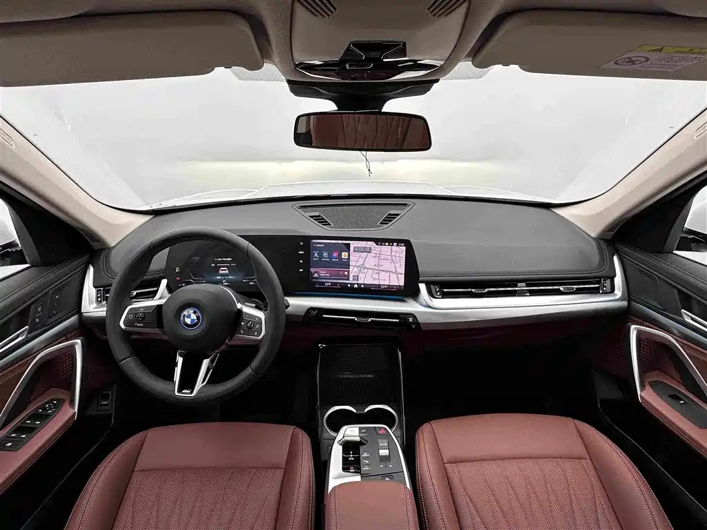 BMW iX1 — миниатюра 18