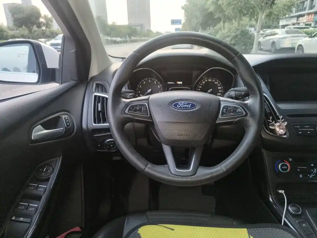 Ford Focus — миниатюра 3