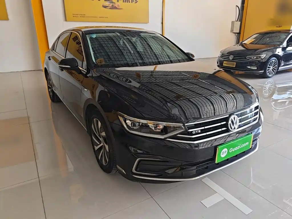 Volkswagen Magotan PHEV — миниатюра 4