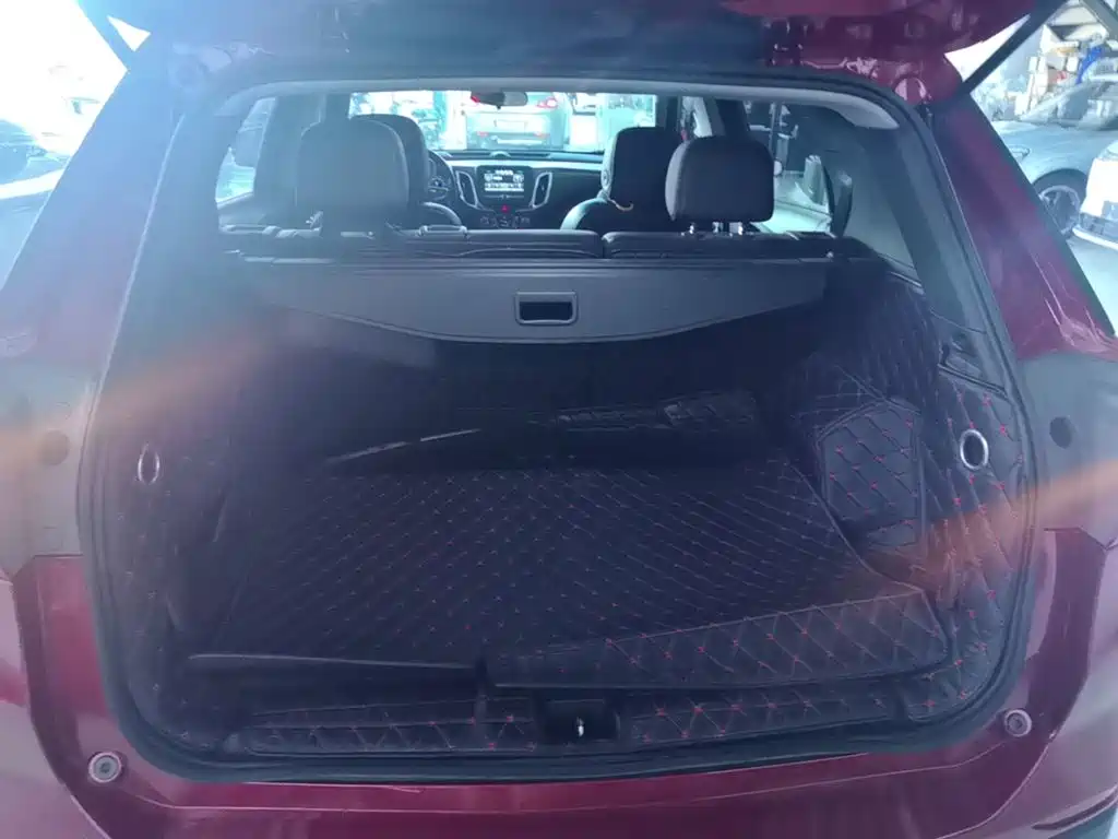 Chevrolet Equinox — миниатюра 19