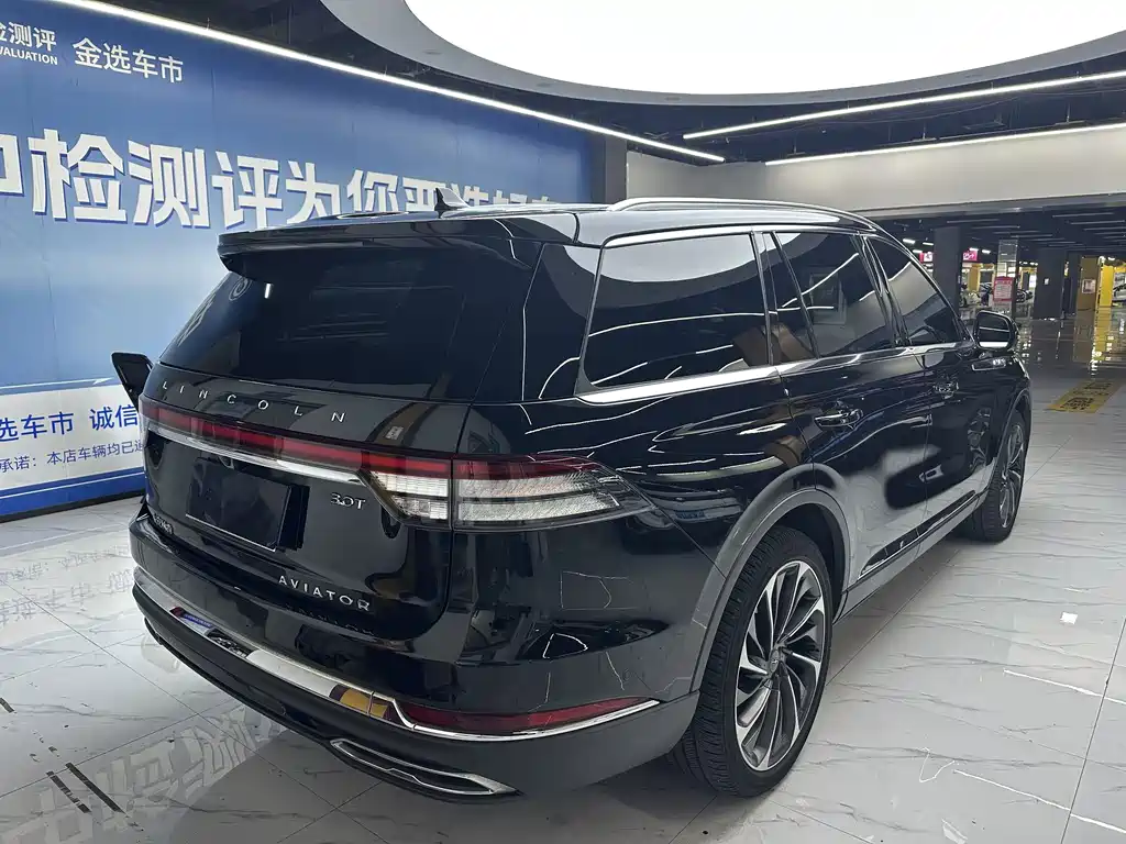 Lincoln Aviator — миниатюра 5