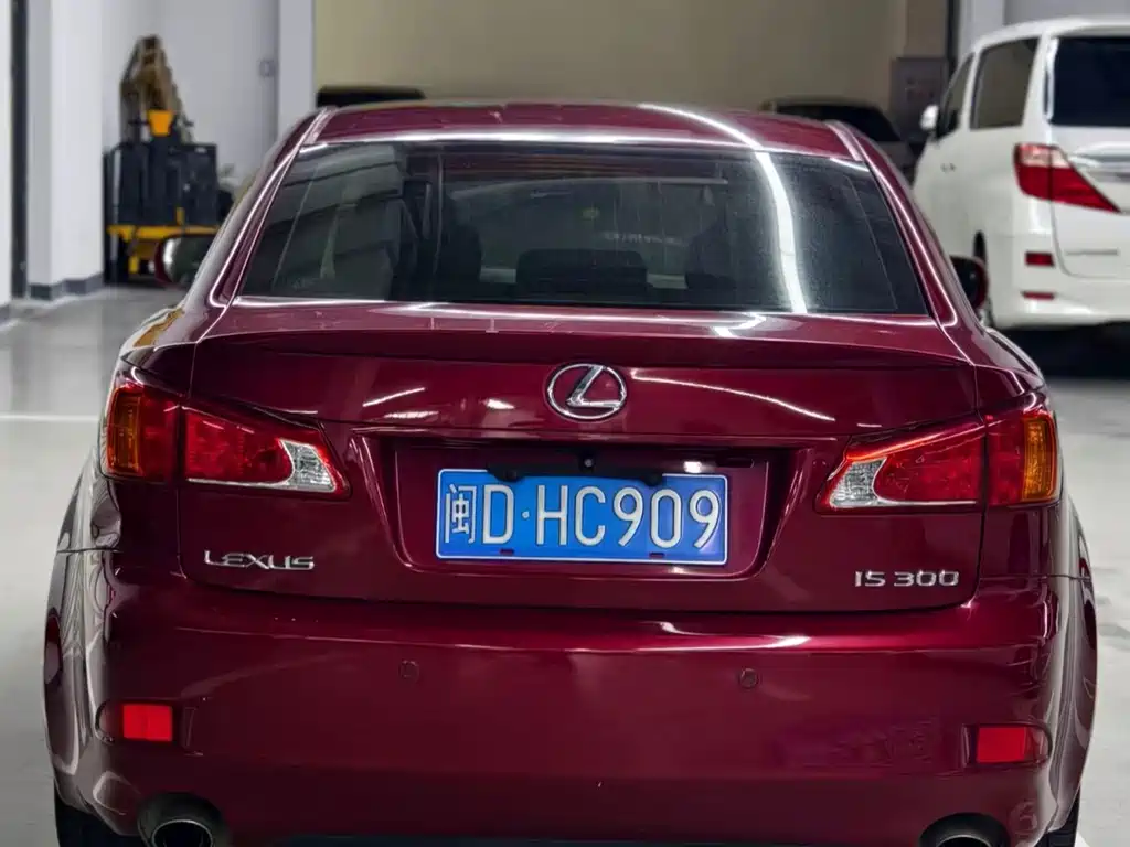 Lexus IS — миниатюра 5