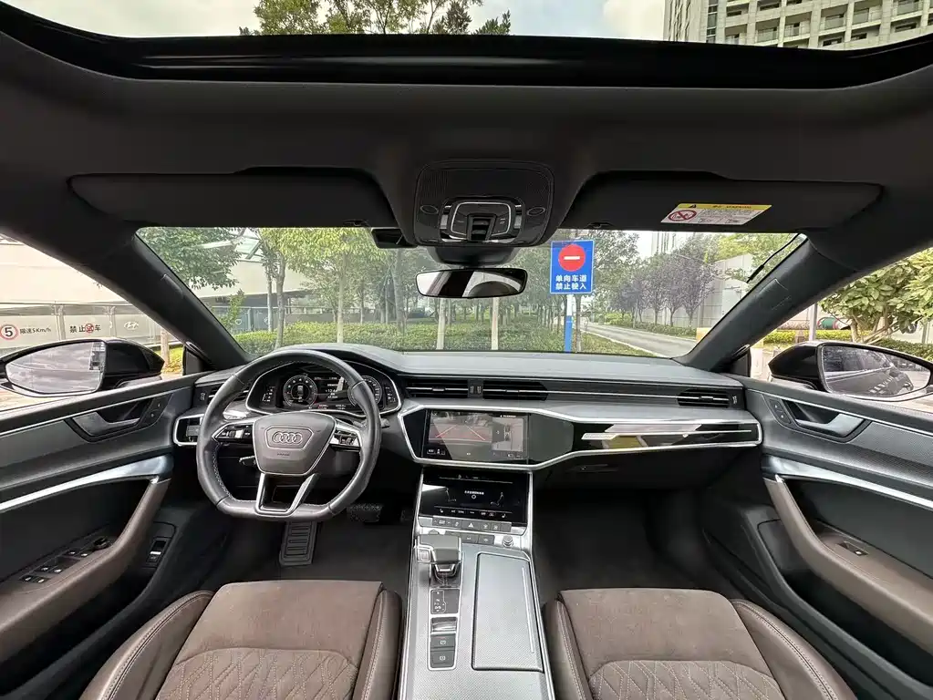 Audi A7L — миниатюра 5