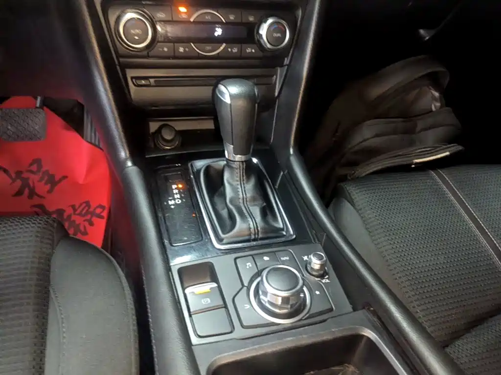 Mazda 3 Axela — миниатюра 14