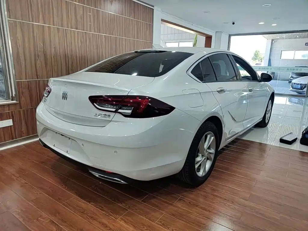Buick Regal — миниатюра 7