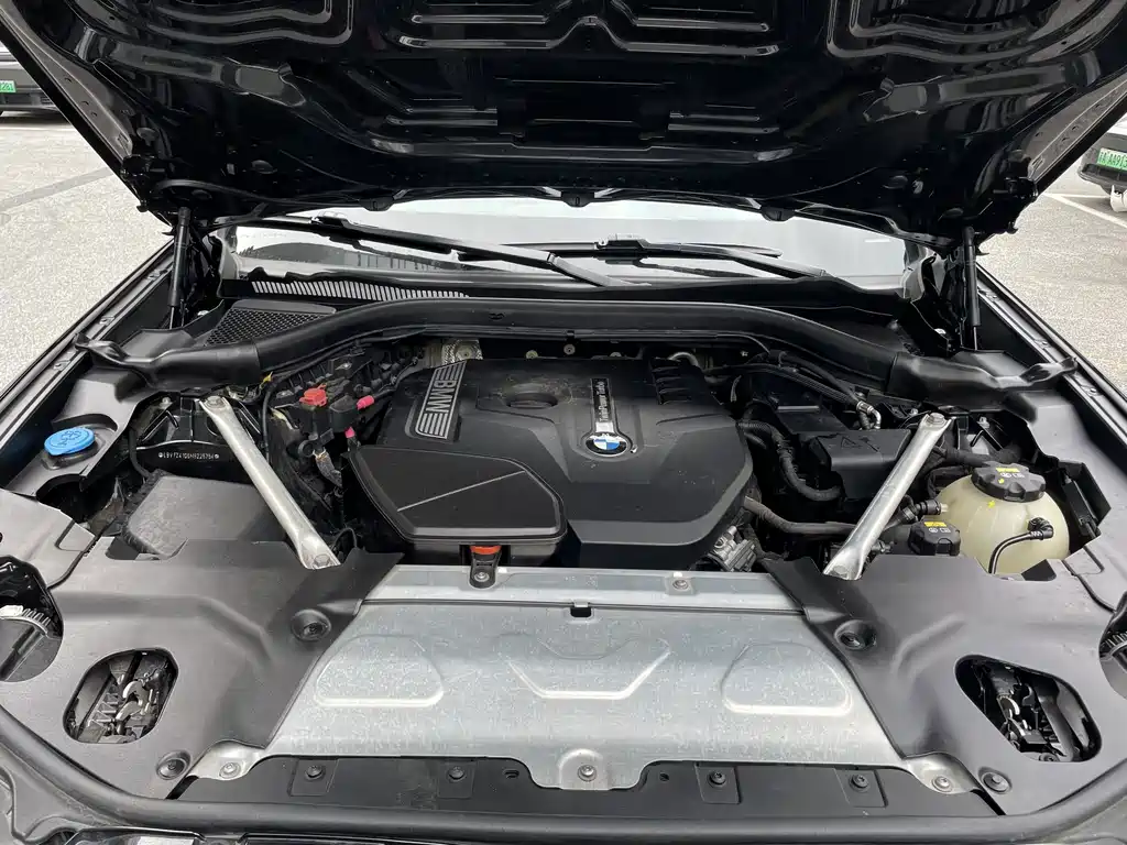 BMW X3 — миниатюра 9