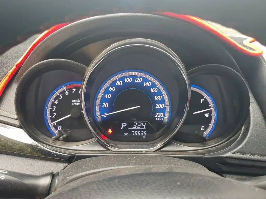 Toyota Yaris L — миниатюра 7