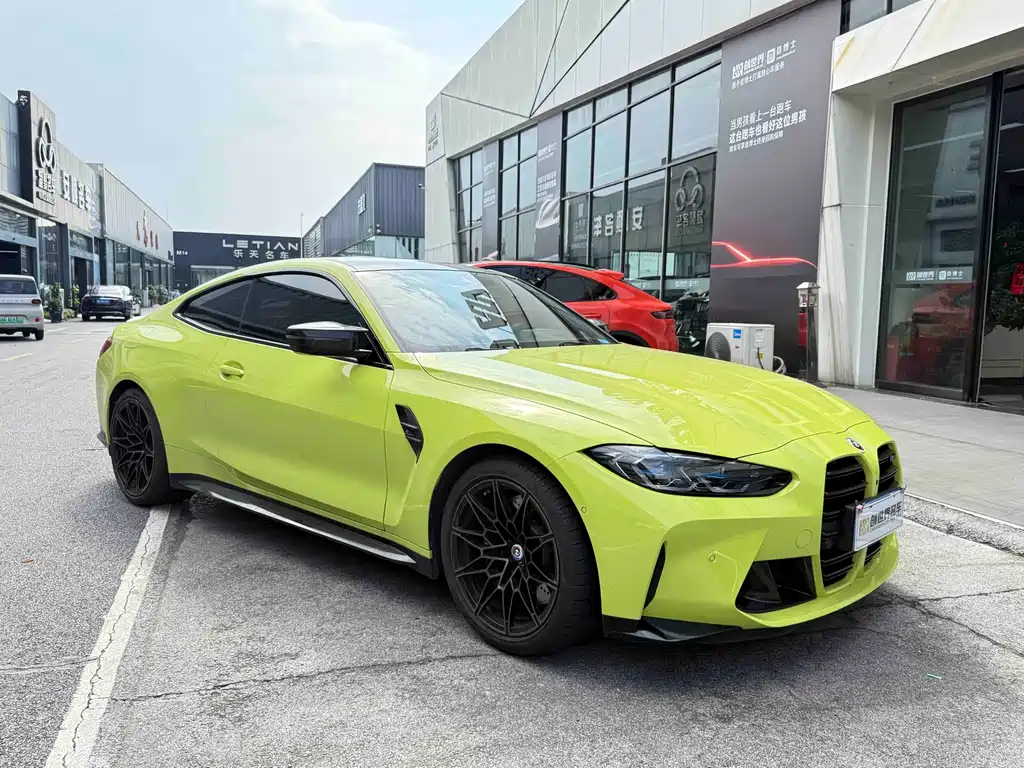 BMW M4 2022 M4