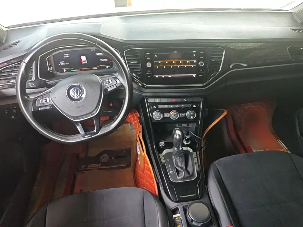 Volkswagen T-Roc — миниатюра 10