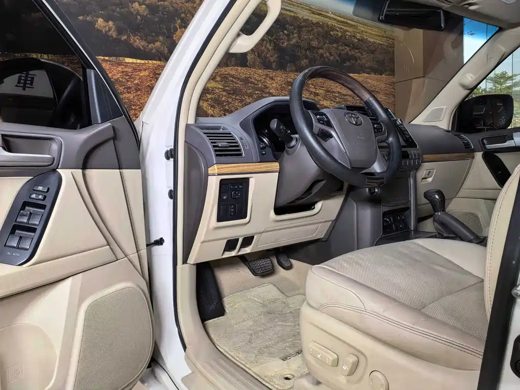 Toyota Prado — миниатюра 7