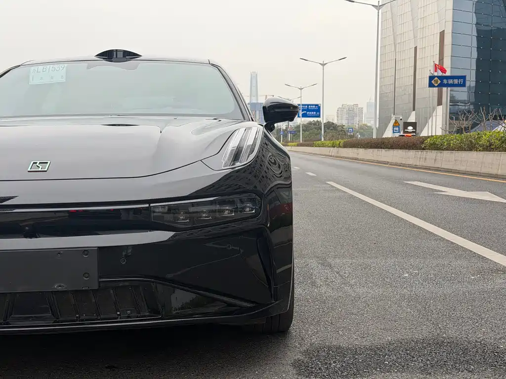 ZEEKR EXTREME KRYPTON 001