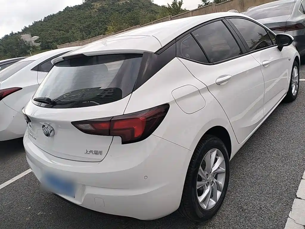 Buick Verano — миниатюра 6