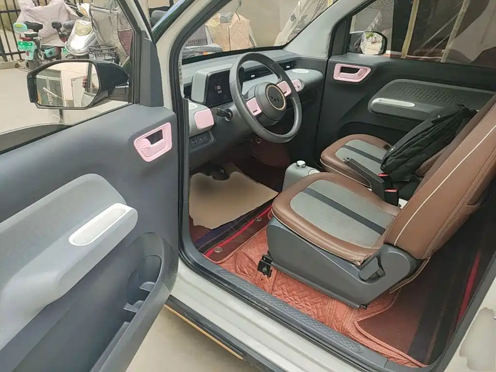 Wuling MINIEV — миниатюра 16