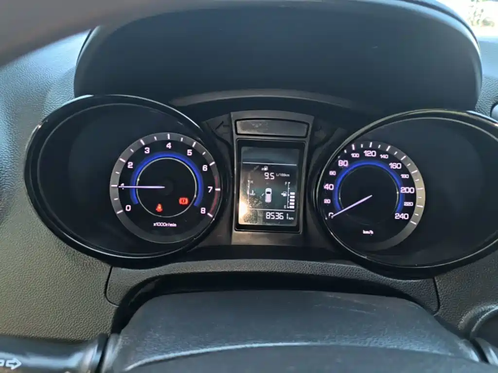 Changan CS15 — миниатюра 12